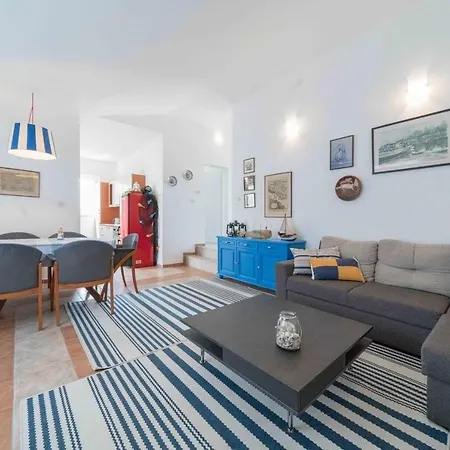 Holiday home House Mela *