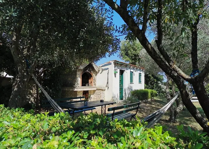 Дом отдыха House Mela *